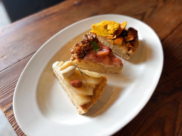 画像1: 秋の生フルーツタルト おまかせ３個✨　(乳卵不使用・グルテンフリー・ヴィーガン対応） (1)